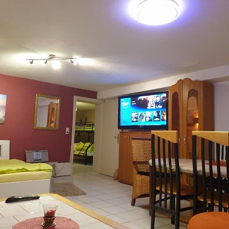 Sions Grosse Ferienwohnung Ferienwohnung Mit 3 Schlafzimmer, 2 Km Bis Zum Europapark Rust Kappel-Grafenhausen Exteriör bild